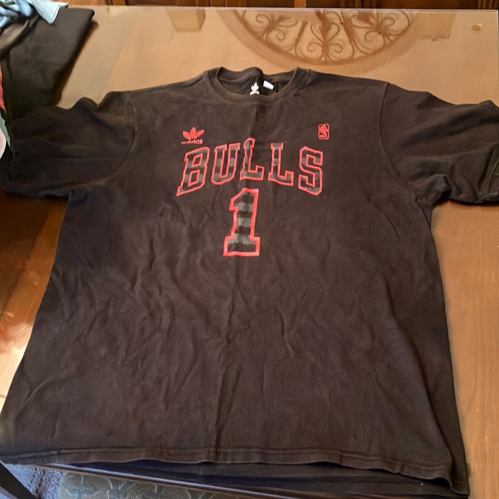 Derek Rose shirt